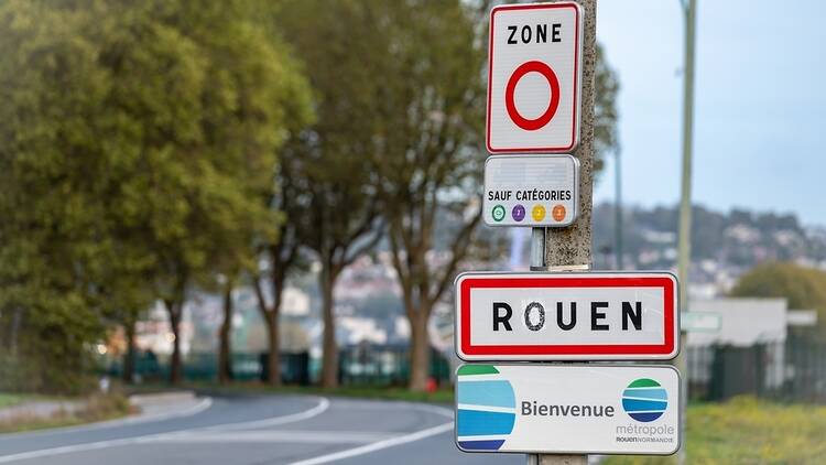 Road signs in France