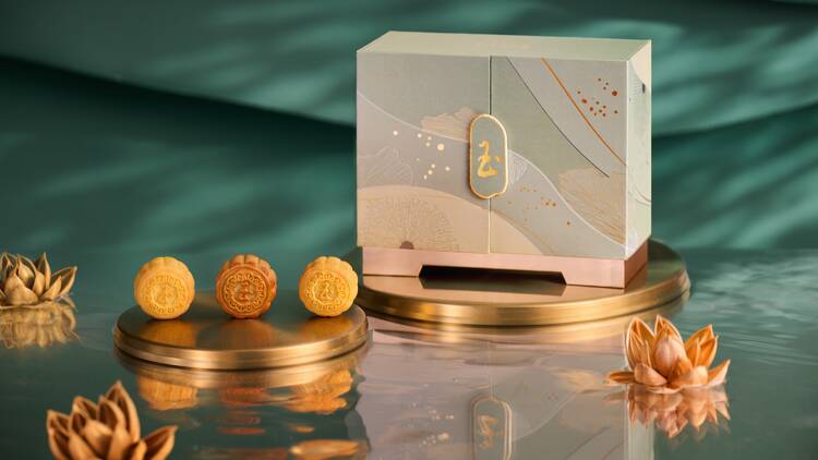 The most luxurious mooncake we've seen yet! — Hong Kong Supermarket