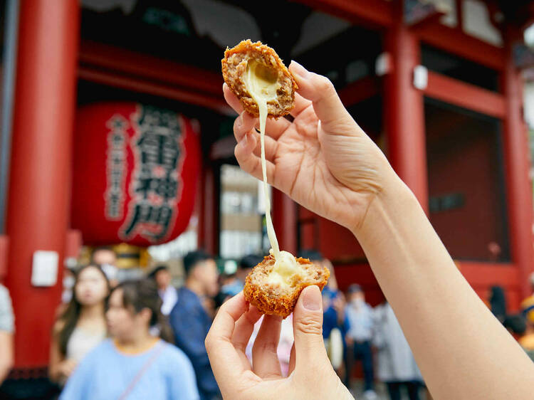 10 best street food, snacks and desserts in Asakusa near Sensoji Temple