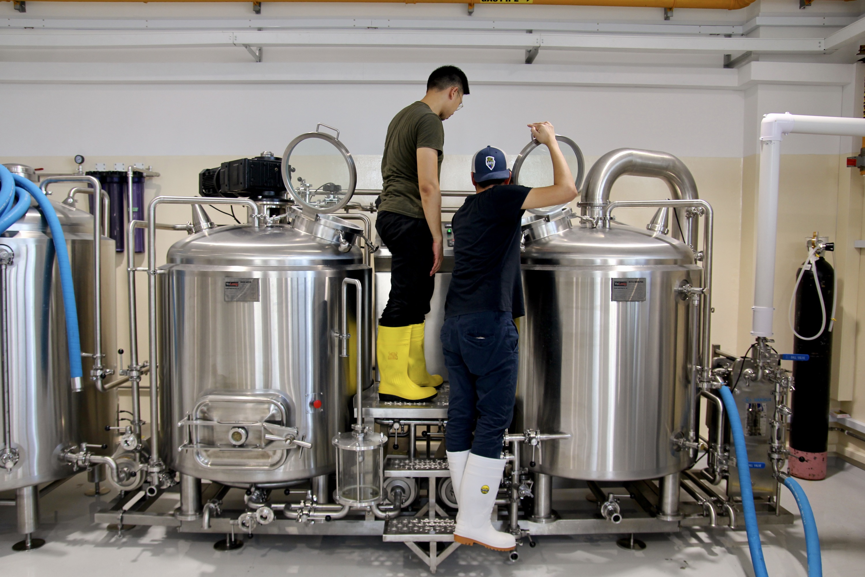 Alive Brewing – Mashing