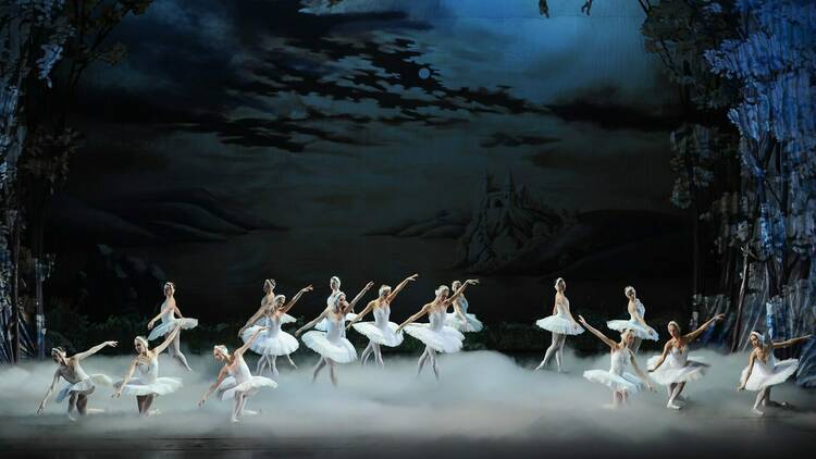 El lago de los cisnes del Ballet de Kiev