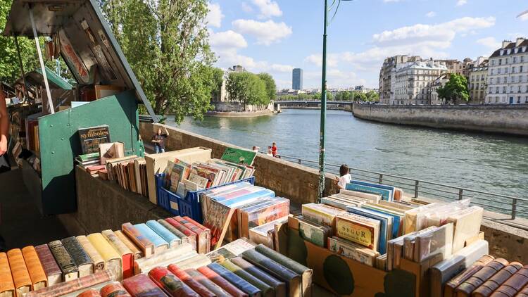 Typical vintage book sellers on the Seine riverbanks in Paris 