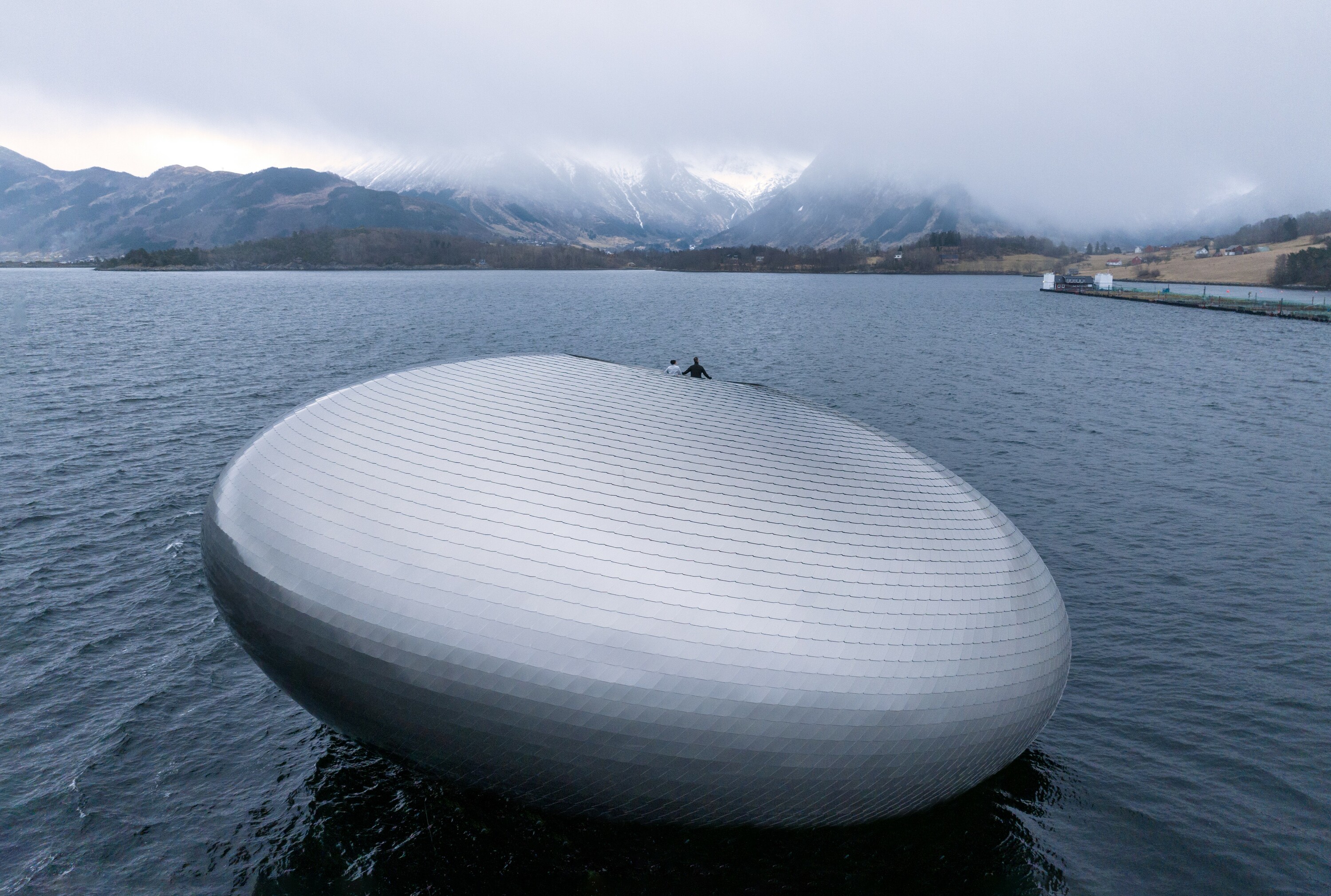 Restaurant Iris Offers Extreme Dining Experience from the Salmon Eye in Norway - Vimarsana News