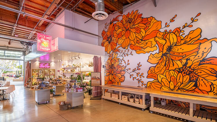 The 7 Best Consignment Shops in California!