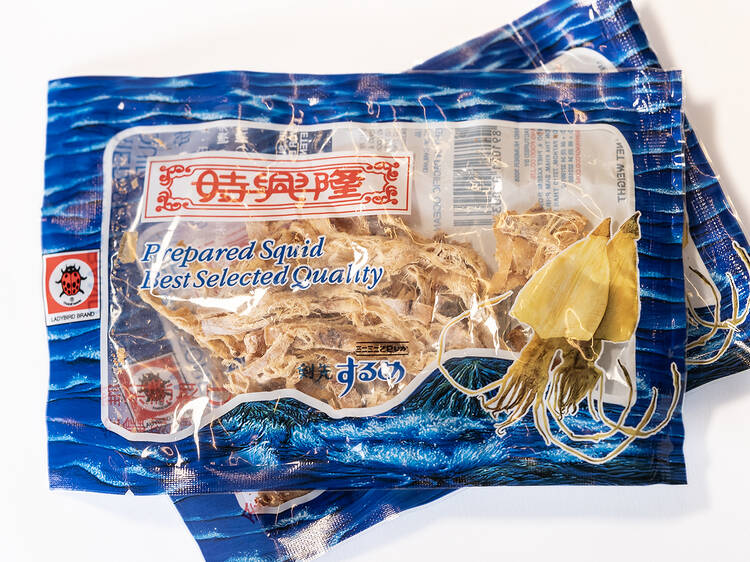 Sze Hing Loong Ladybird Dried Seasoned Cuttlefish 時興隆金龜嘜魷魚絲