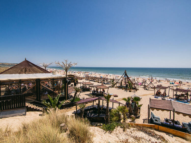 As melhores esplanadas e restaurantes na Costa da Caparica