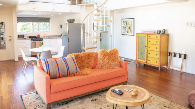 The chic loft near Montana Avenue