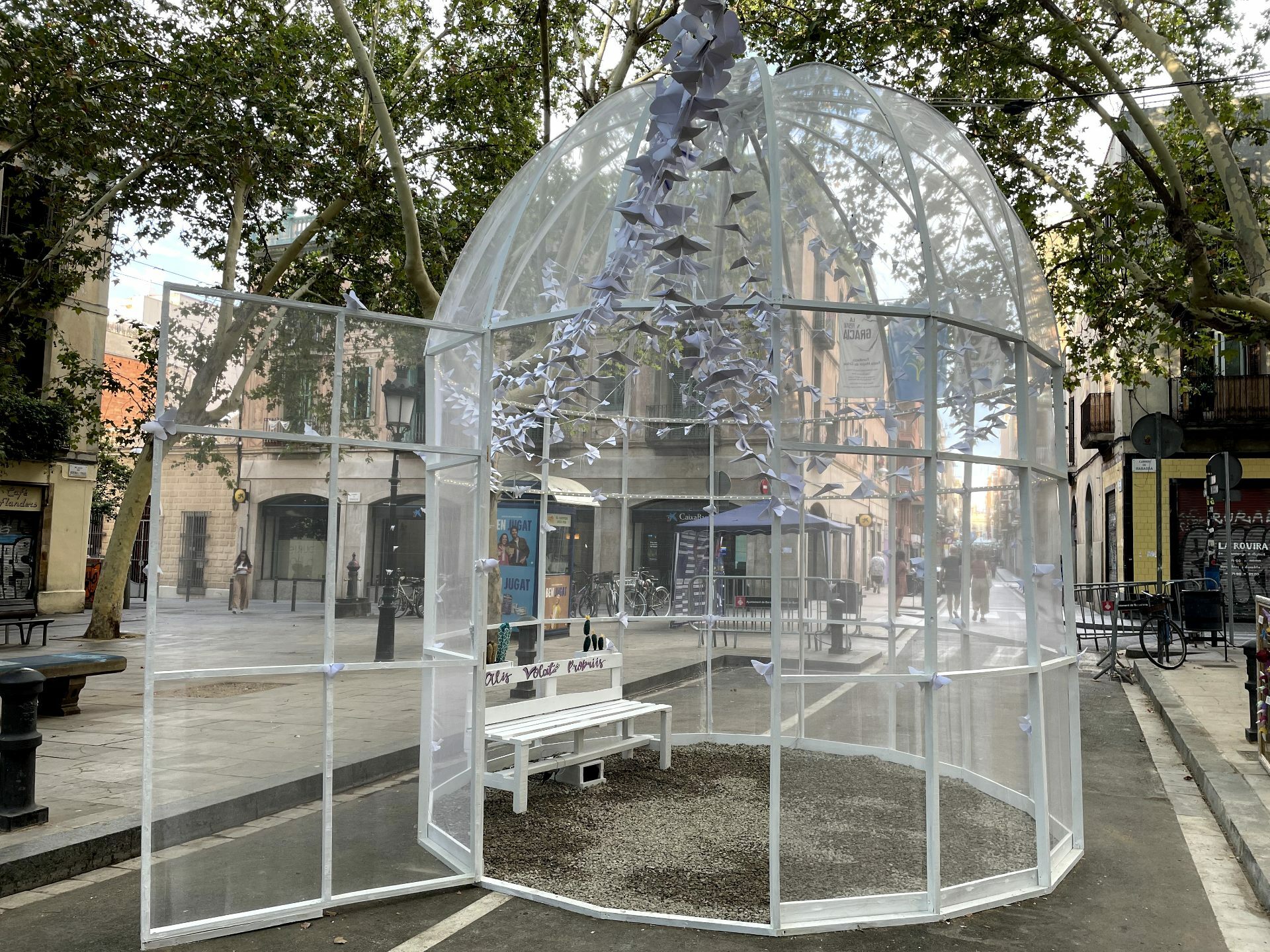 Plaça Rovira i Trias / Festes de Gràcia 2023 / Carrers Guarnits / Eugènia Güell