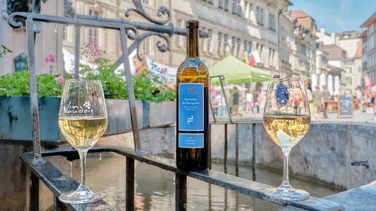 Dive into a glass of Lausanne’s finest and the city’s wine estates