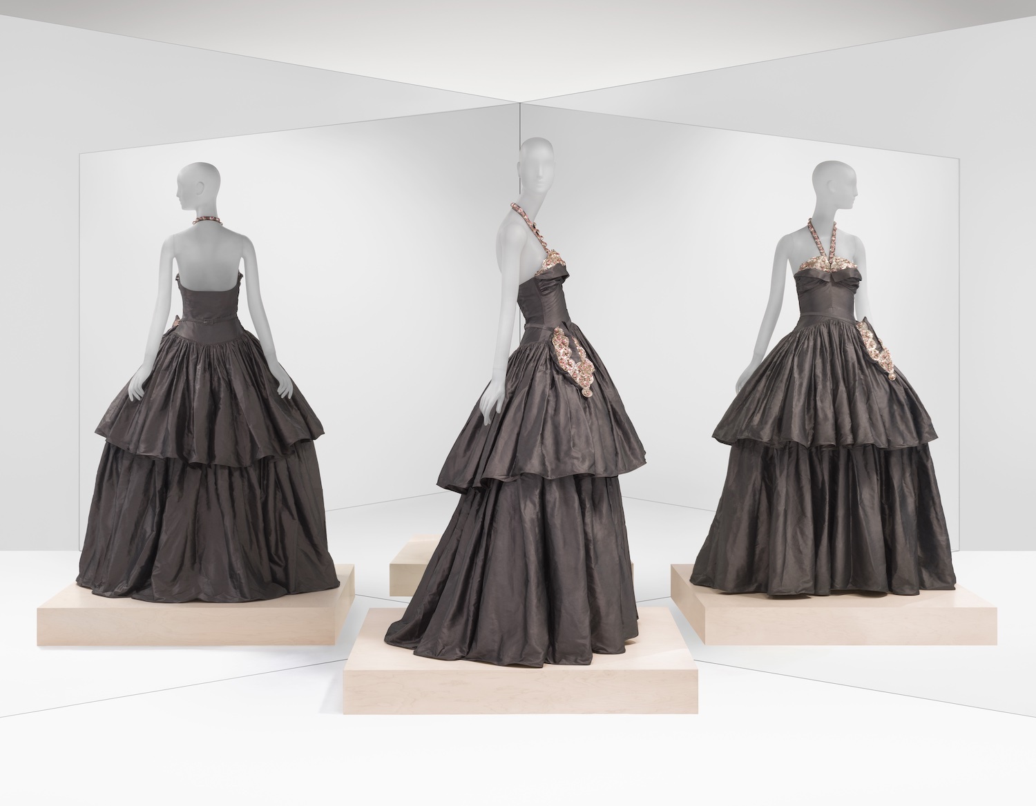 New Met Exhibition Celebrates Women Fashion Designers