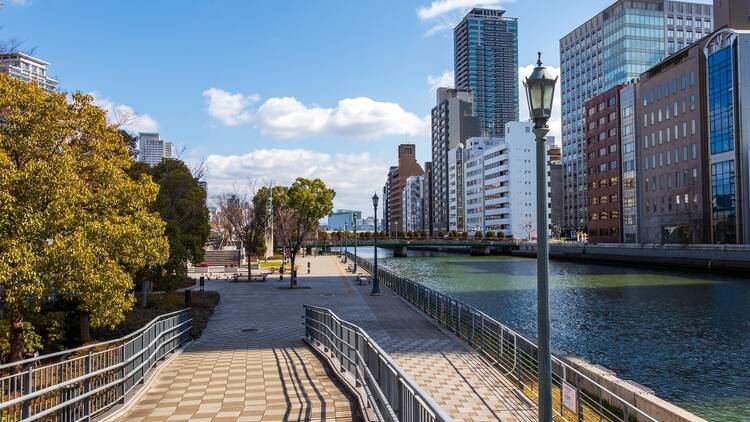 Dine at one of many waterfront restaurants and cafes by the Tosahori river