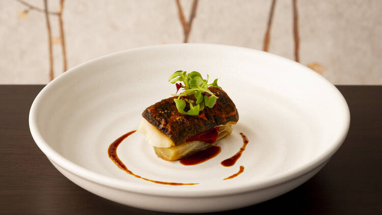 Black cod with fennel and red wine vinegar sauce, ¥3,520