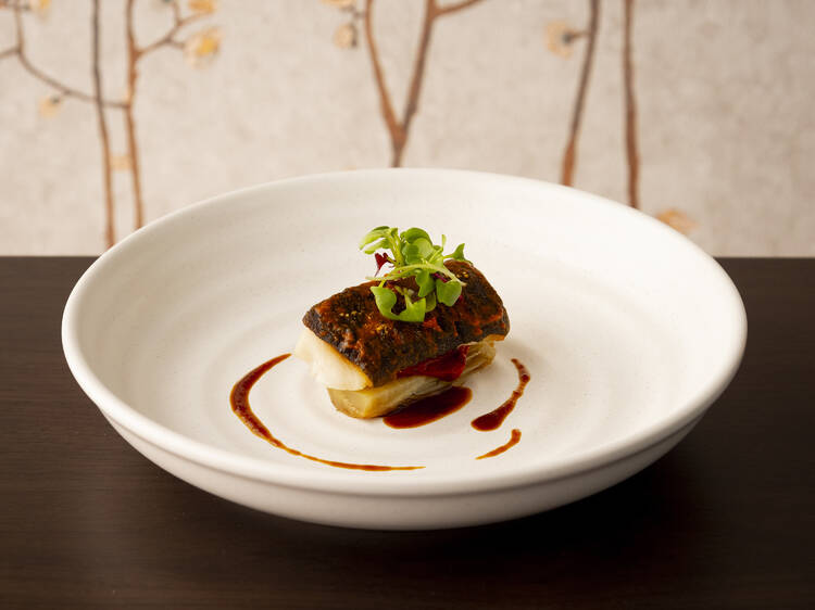 Black cod with fennel and red wine vinegar sauce, ¥3,520