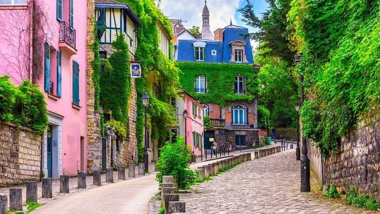 Pretty street in Paris