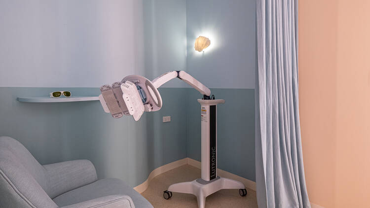 An LED light therapy light
