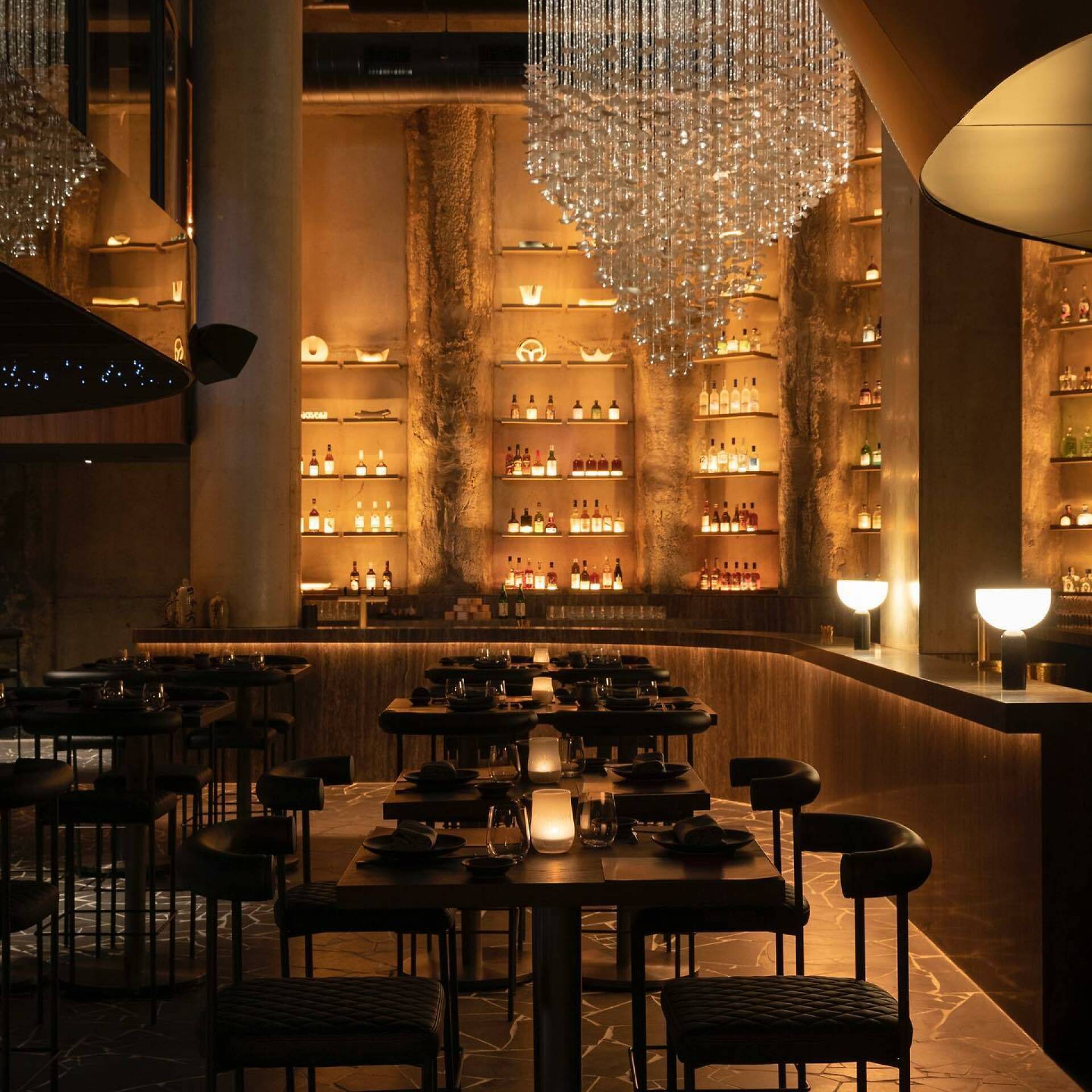 Romantic restaurants near me for couples