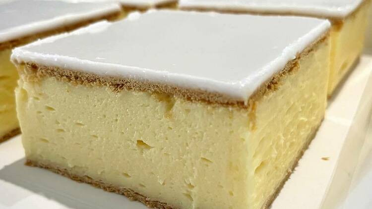 picture of award winning vanilla slice