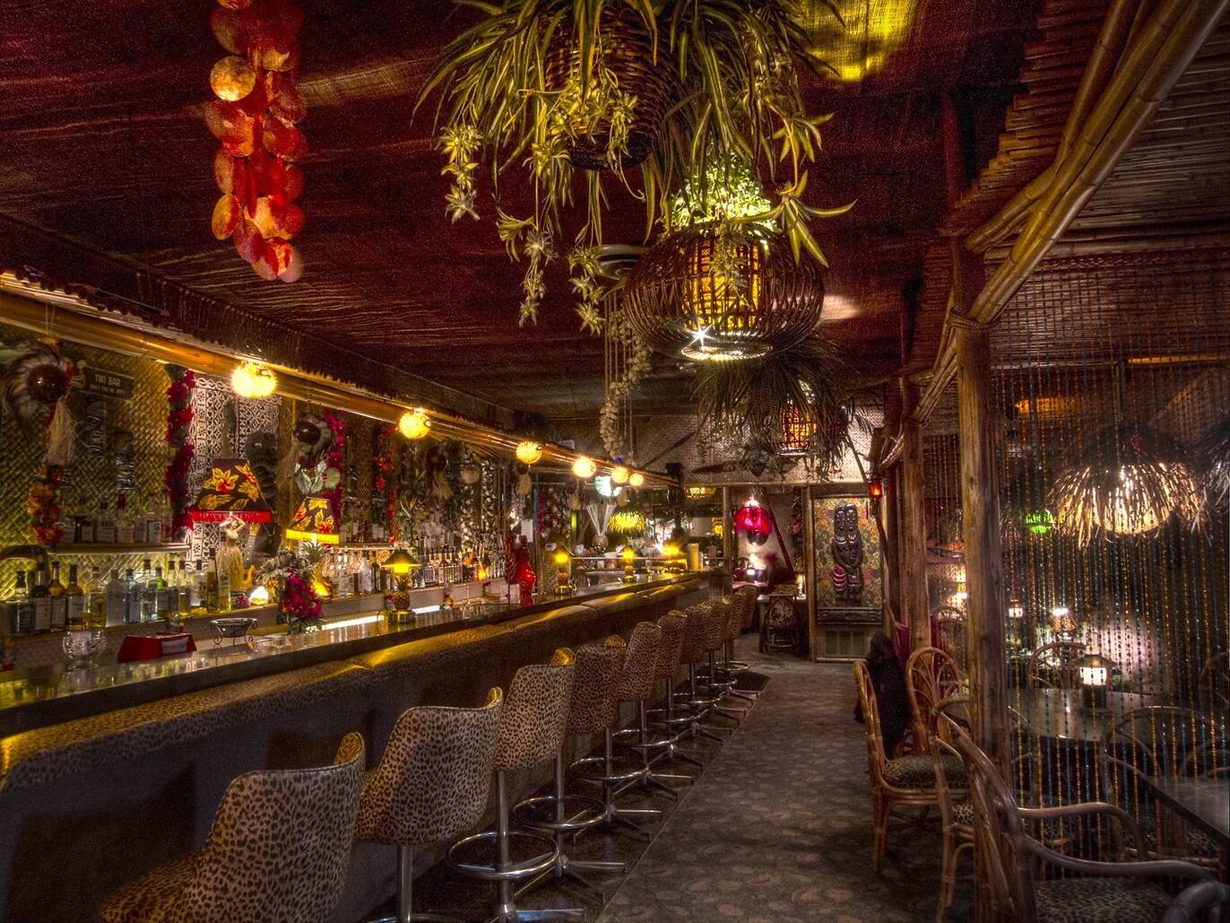 The 13 Best Tropical Bars For Tiki Drinks in Chicago