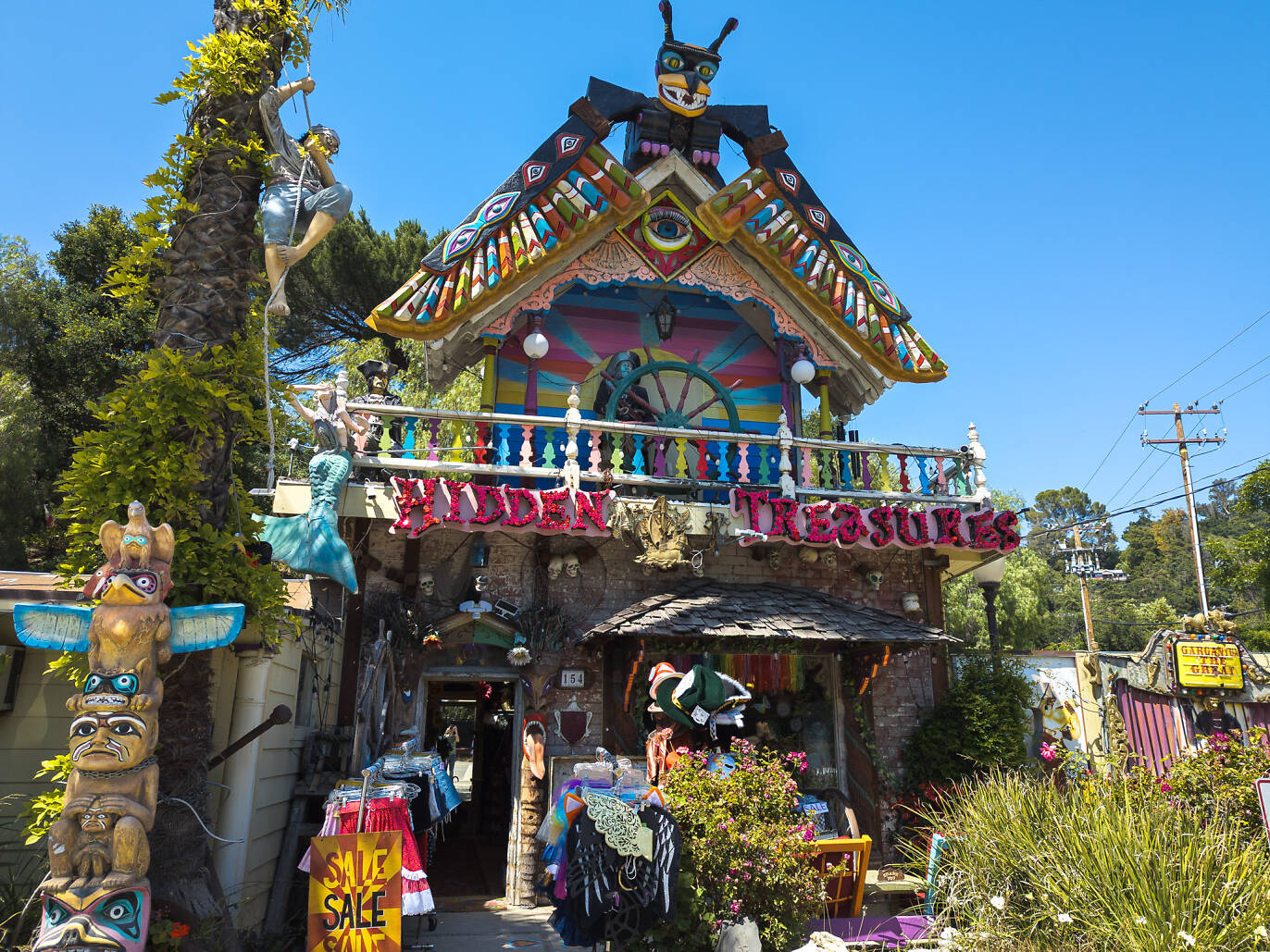 Best Halloween Costume Stores in Los Angeles