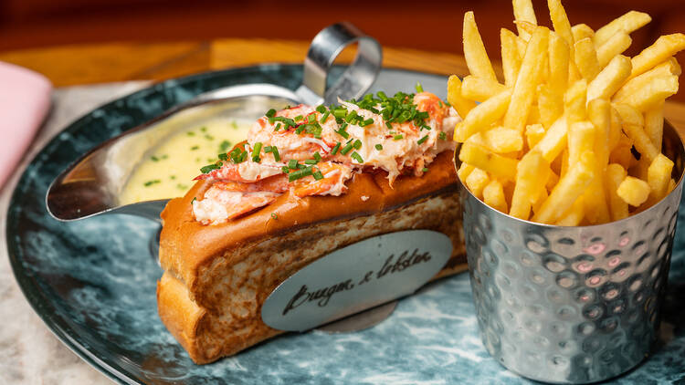 Burger & Lobster