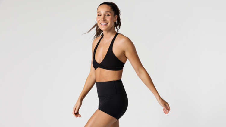 Kayla Itsines to run a live Sydney bootcamp for 2,000 people