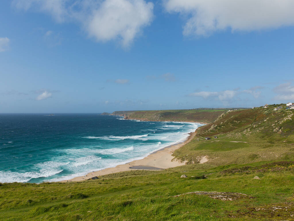 14 Best Beaches In Cornwall For Pretty Views And Clear Waters