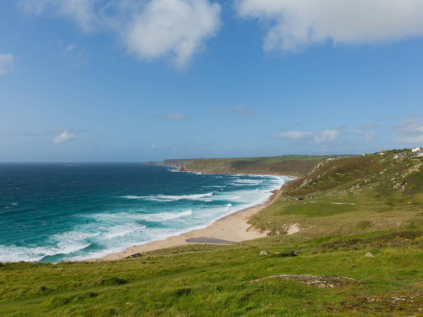 14 Best Beaches in Cornwall for Pretty Views and Clear Waters