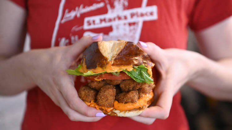 Seasoned Vegan’s Real Quick SV Chicken Sandwich