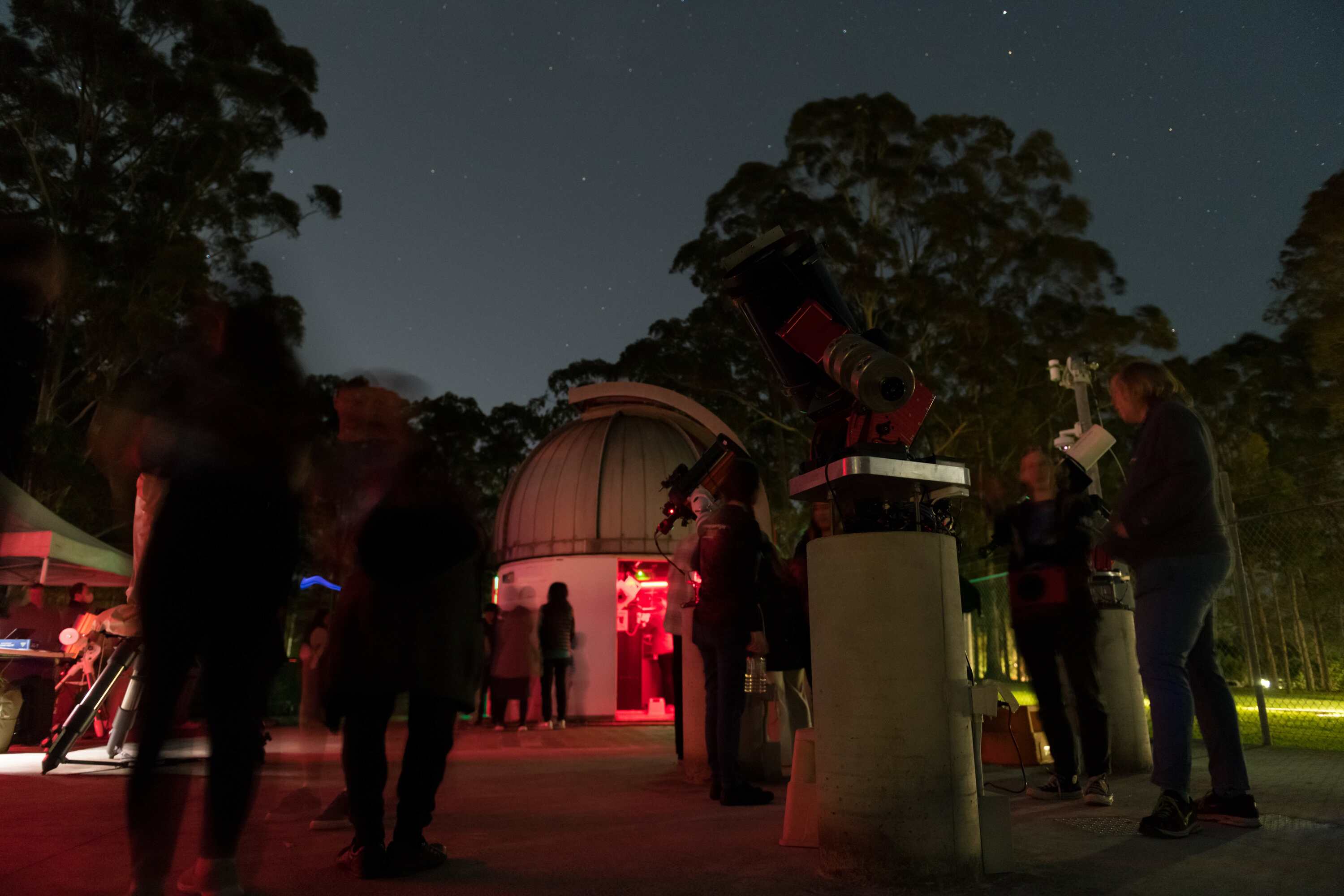 What's - Macquarie University Physics and Astronomy Society