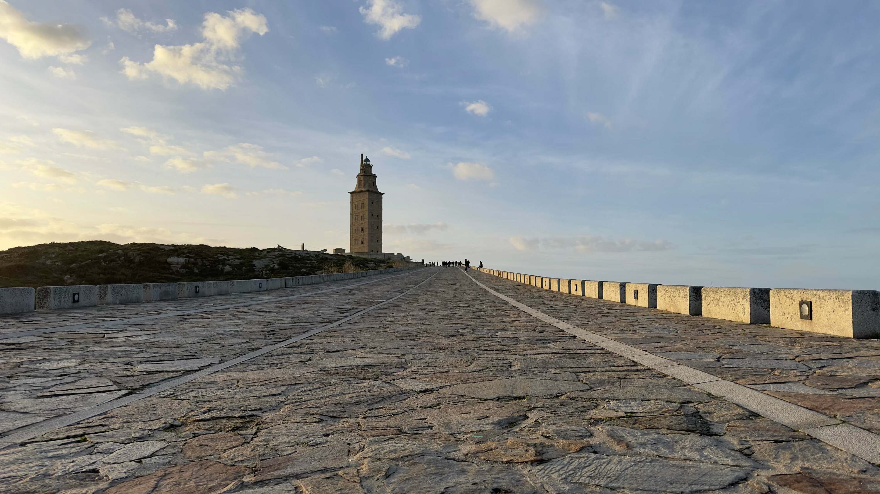 La Ruta N-VI, la ruta 66 a la española que une Madrid y Galicia por una carretera fantasma