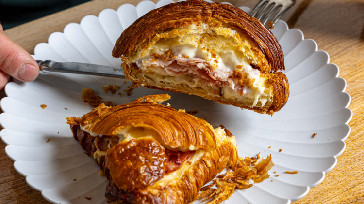 Ham and cheese croissant