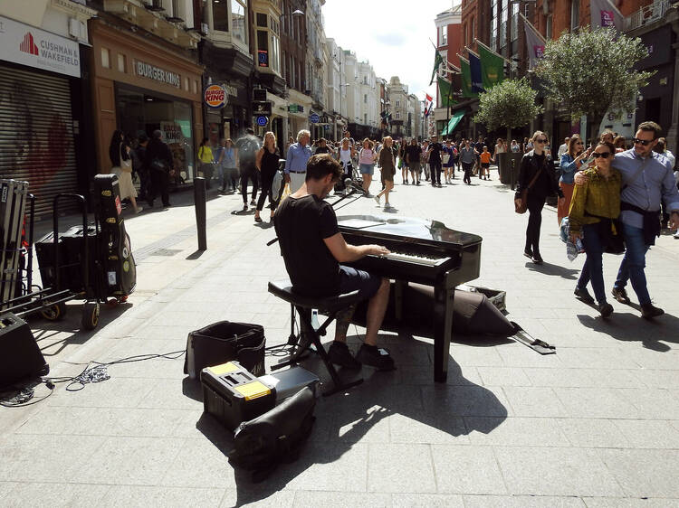 26th,July,2019,,Dublin,,Ireland.,Busker,Playing,The,Piano,On