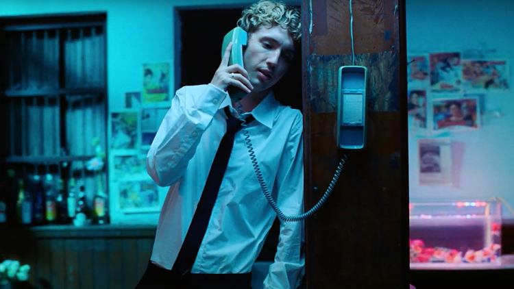 Troy Sivan "Got Me Started"