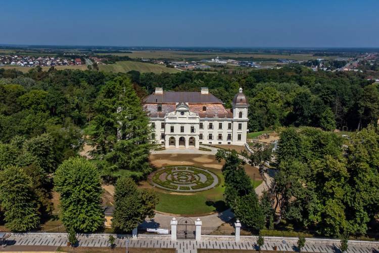 Historic Pejačević Palace in Slavonia to reopen as a museum