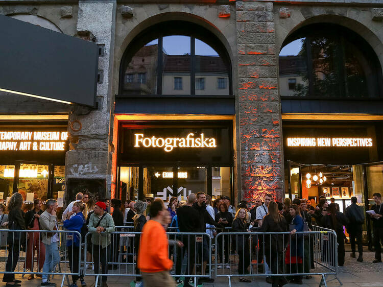 ベルリンでは賛否両論、ミッテに巨大な写真美術館「フォトグラフィスカ」が誕生