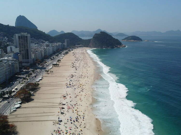 Mergulhar na Praia de Copacabana