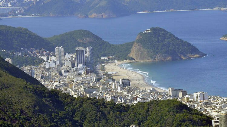 Trilha Morro dos Irmãos