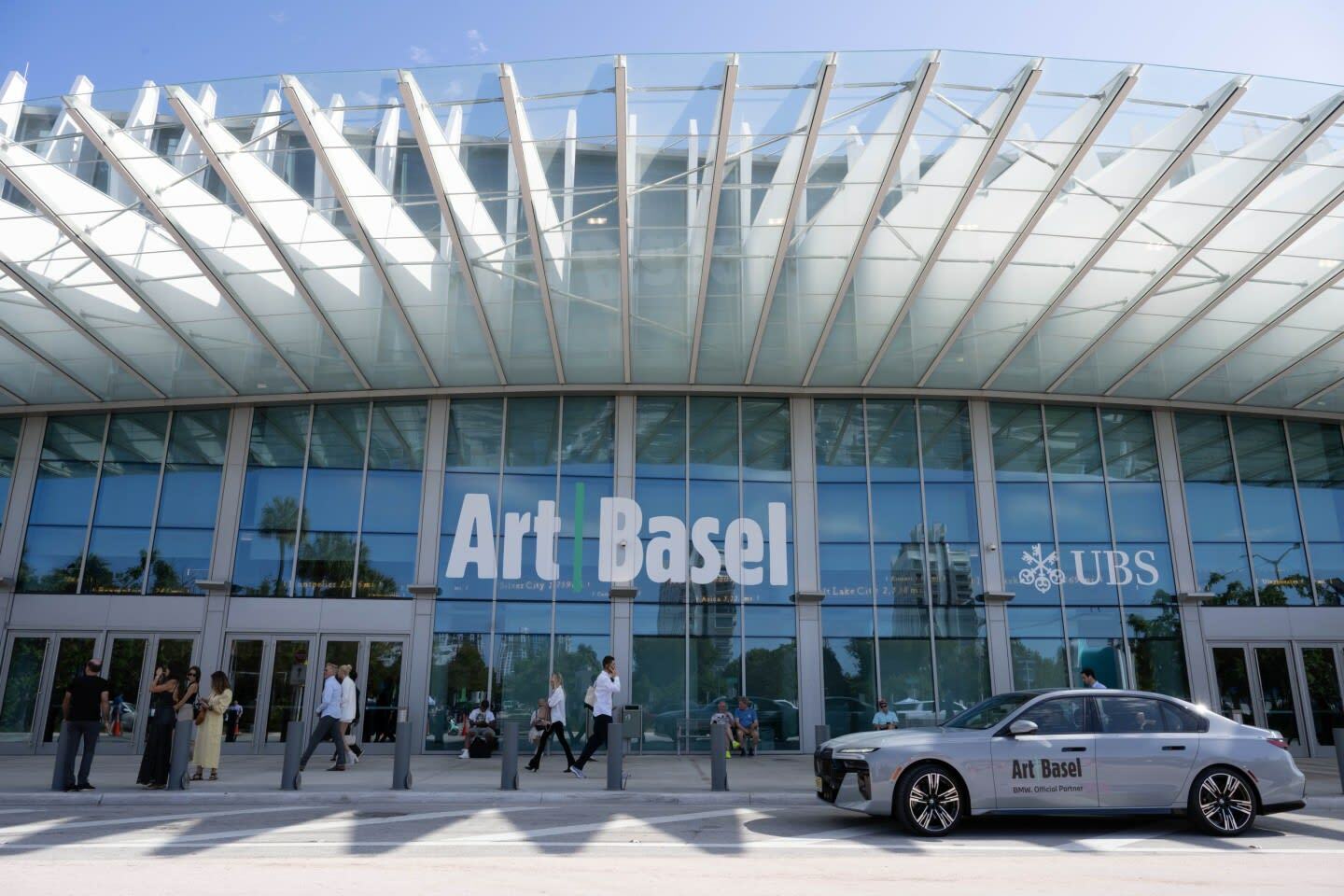 The Complete Guide To Art Basel Miami Beach And Art Week Miami 2023