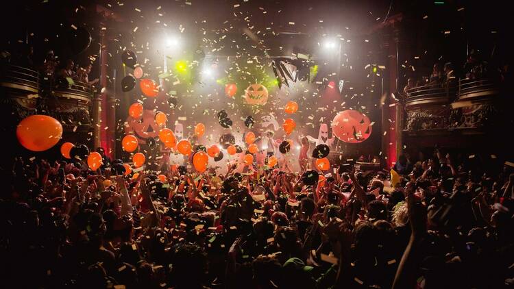 Confetti drop at Clapham Grand