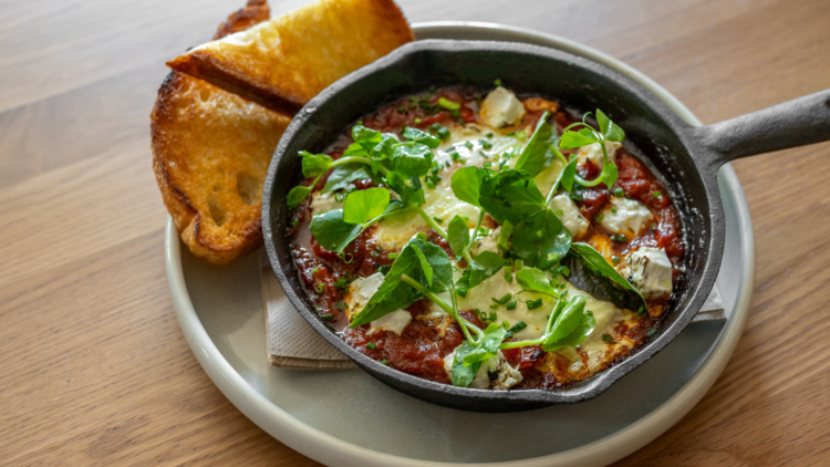 Baked eggs with sourdough