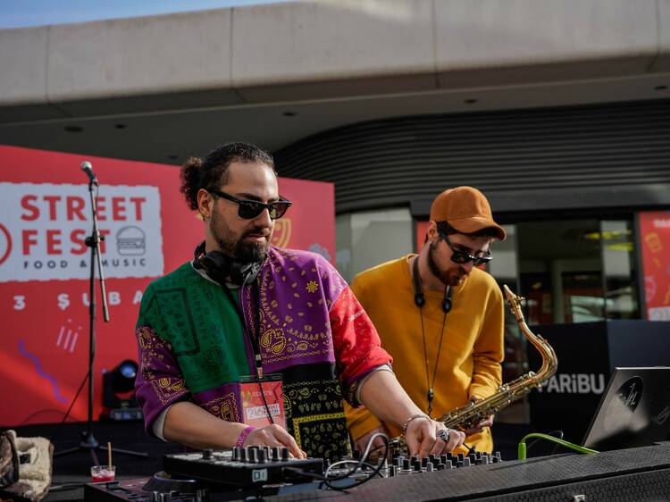 ‘216 STREET FEST' YENİ LEZZETLER VE BAĞ BOZUMU TEMASIYLA