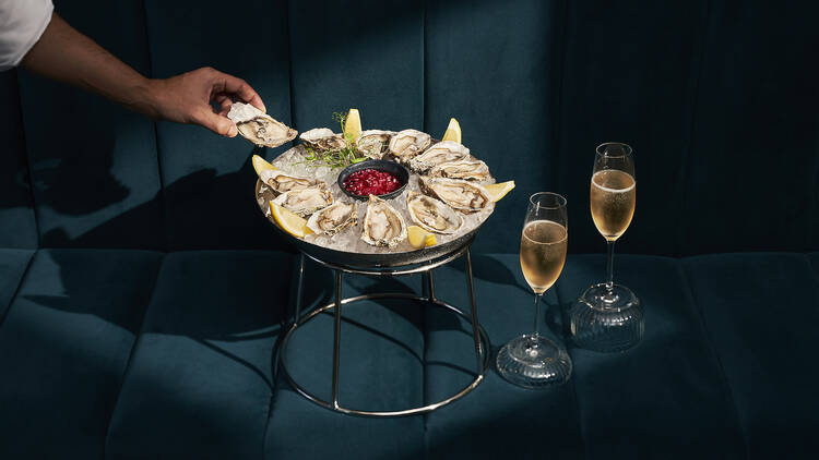Florette – Champagne & Oysters