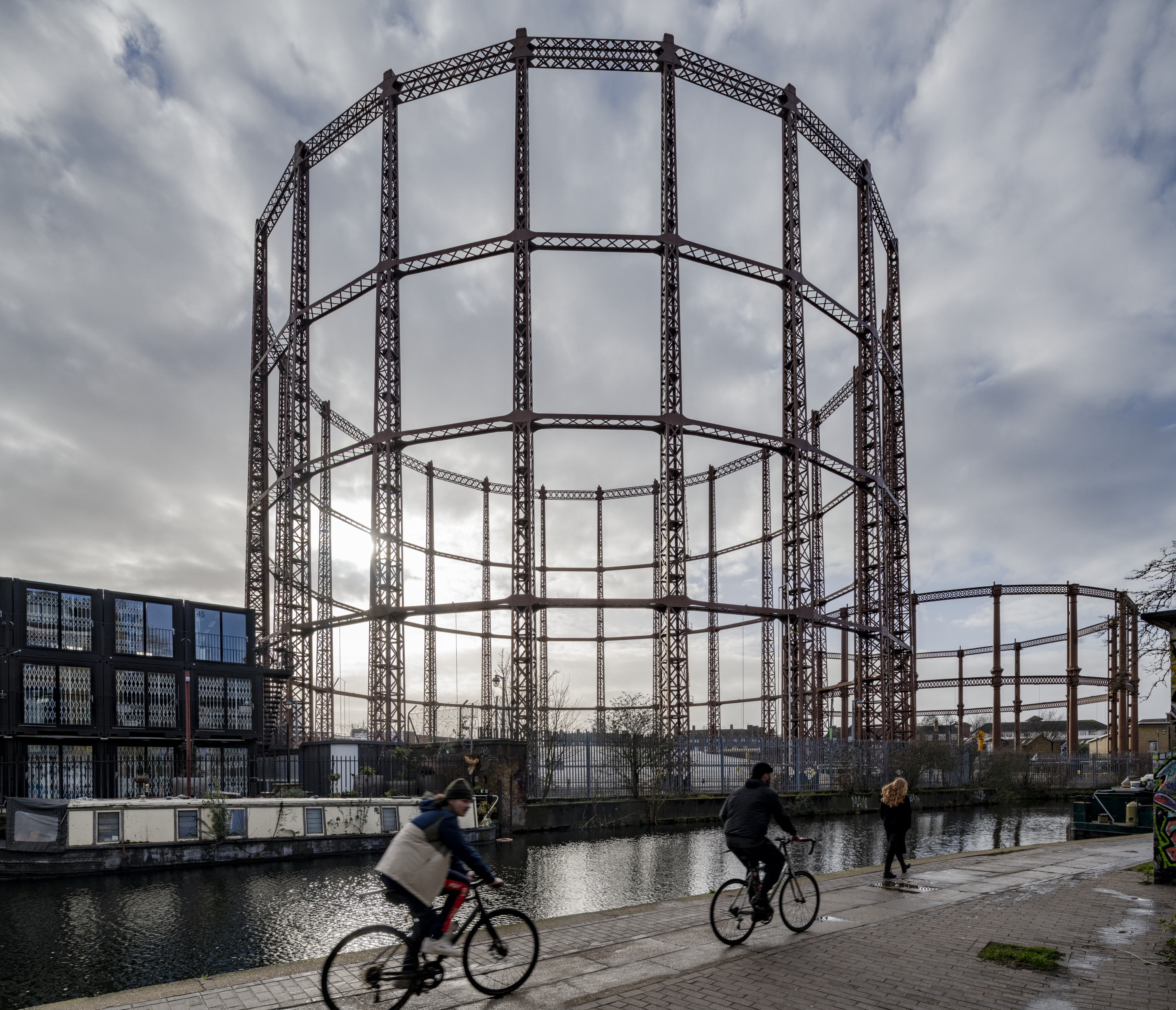 Bethnal green gasholder with view of cana