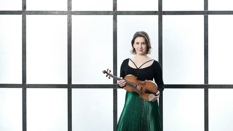 Violin virtuoso Chloë Hanslip
