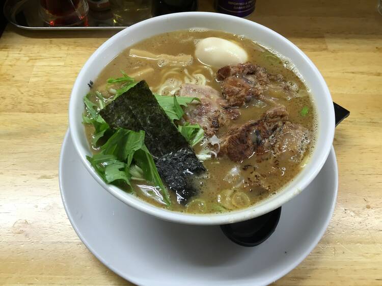 地元の特産を生かした名物ラーメン