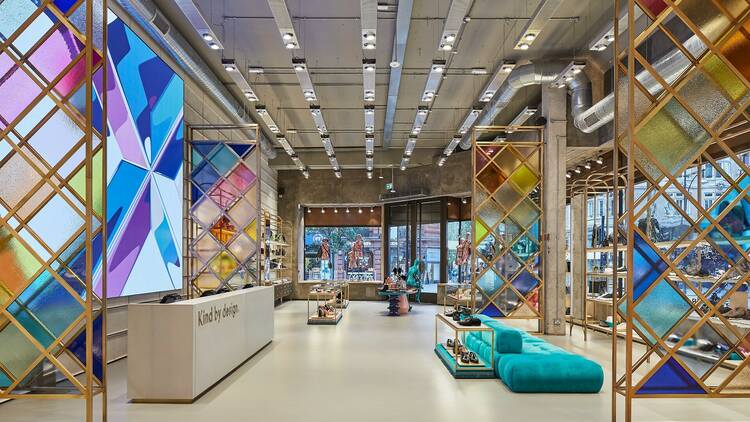 First look: Inside Kurt Geiger’s Massive and Colourful New London ...