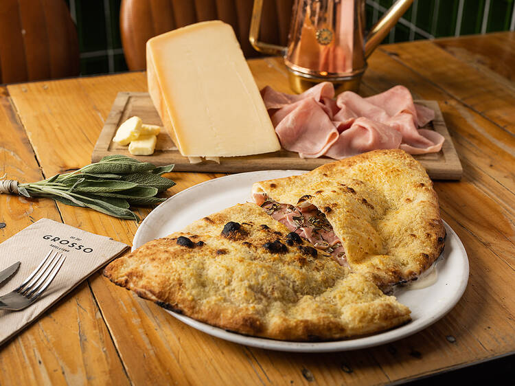 Madrid presume de calzone: llega una versión creada por el mejor pizzaiolo del mundo