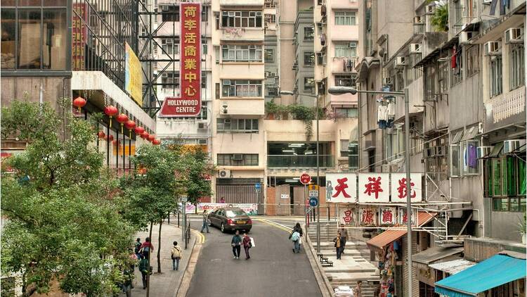 The British first arrived in Hong Kong in Sheung Wan