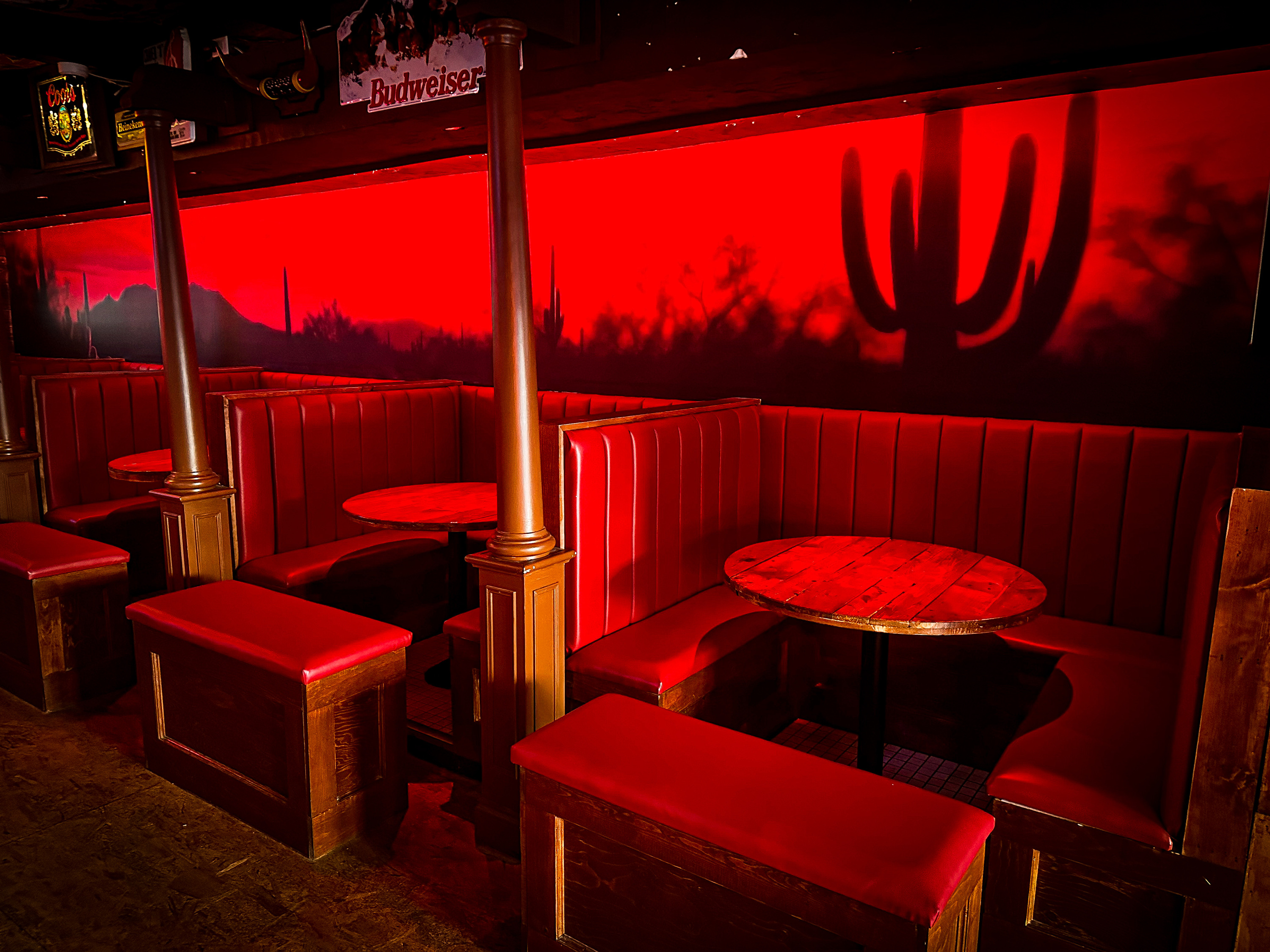 New Montreal country-themed western bar has finally opened