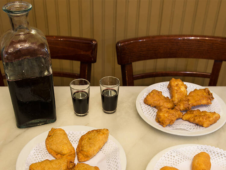 La tapa más famosa de este local centenario, entre lo mejor de Madrid para la Academia de Gastronomía